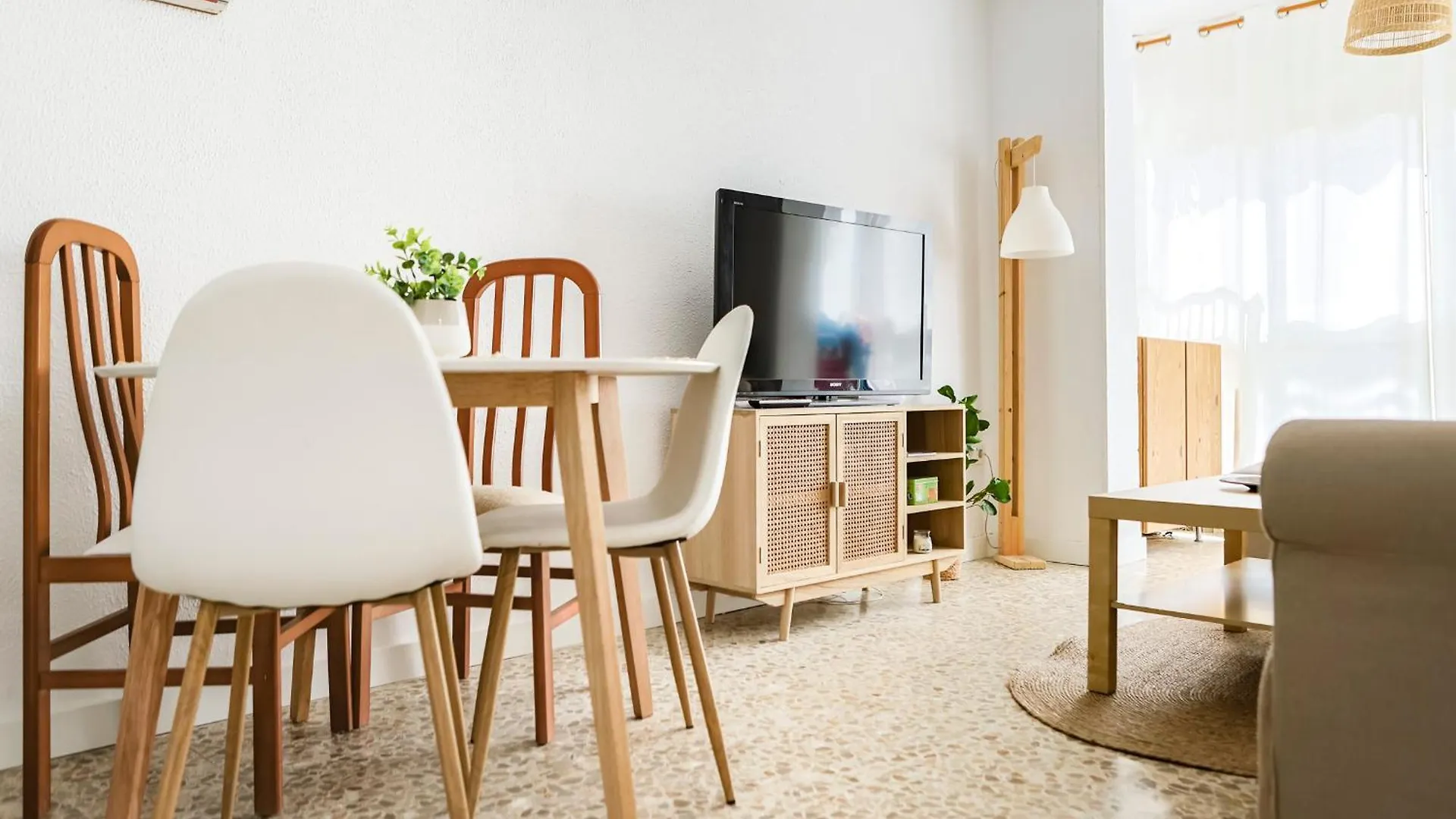 Apartamento Malaga El Faro contacts
